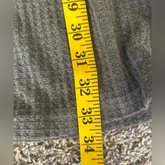 Umgee waffle knit gray babydoll dress with front pockets size small - Picture 10 of 11